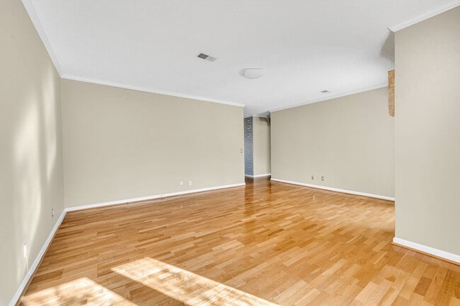 Building Photo - Awesome 2BE/2BA condominium at Lions Head!