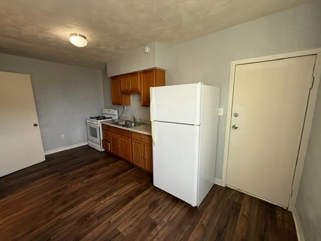 Building Photo - 925 Broadway Ave