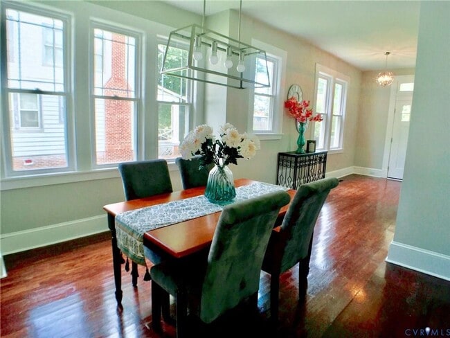 Building Photo - Beautifully renovated 2-story home with ensuite near Brookland Park Blvd