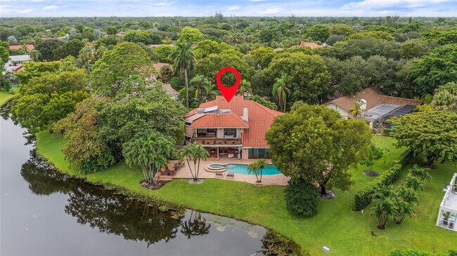 Building Photo - 10111 Vestal Ct