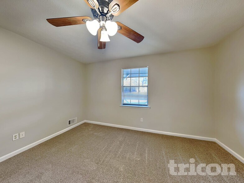 Building Photo - 3888 Tree Bark Ln SW