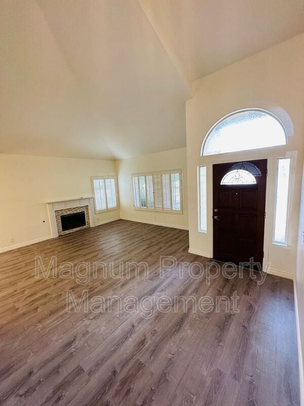 Building Photo - 43938 Northgate Ave
