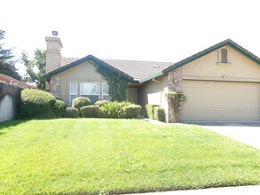 Building Photo - 218 Idlewild Dr