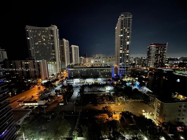 Building Photo - 3800 S Ocean Dr