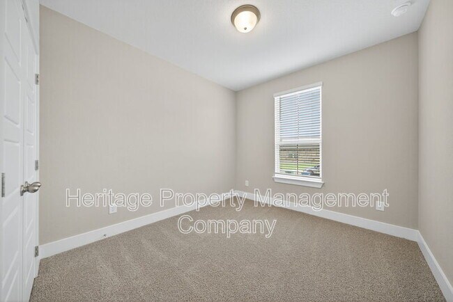 Building Photo - 15535 Comanche Deer
