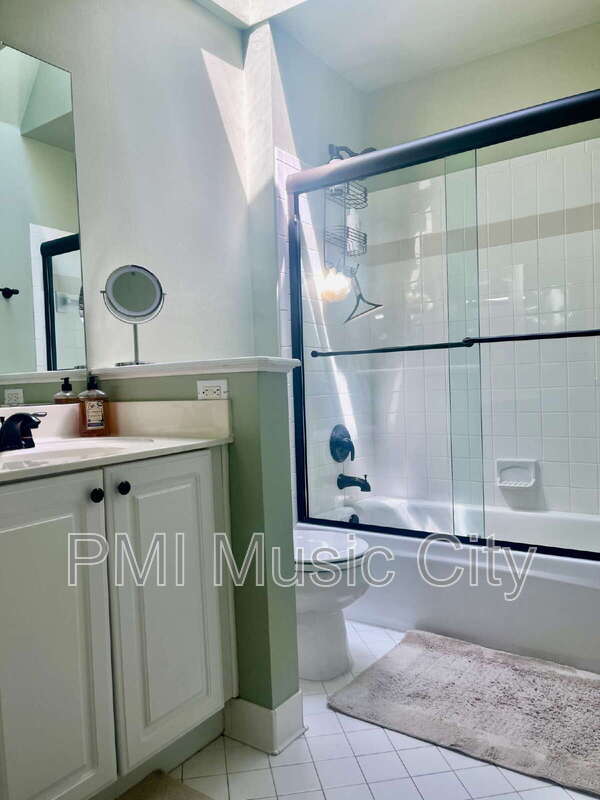 Building Photo - 333 Springhouse Cir