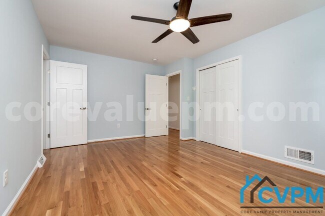 Building Photo - 4702 Shelley Ln