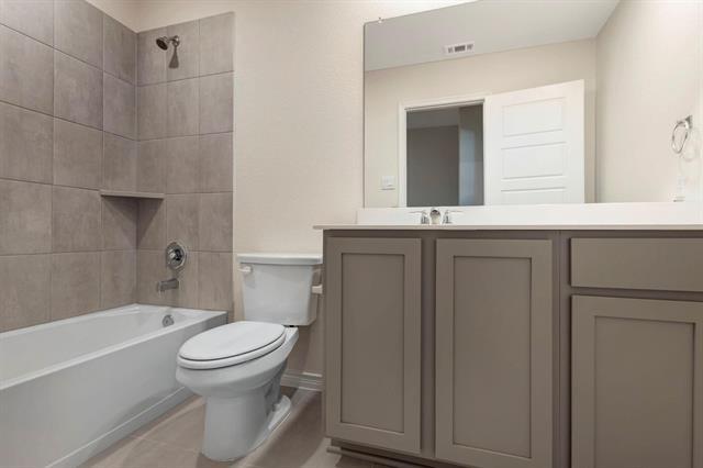 Building Photo - 2110 Hummingbird St