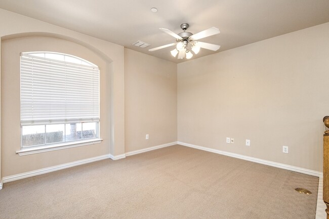 Building Photo - 4613 Penelope Ln