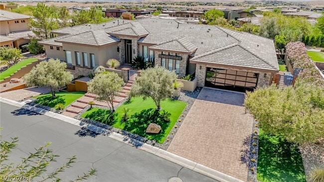 Building Photo - 69 Hawk Ridge Dr