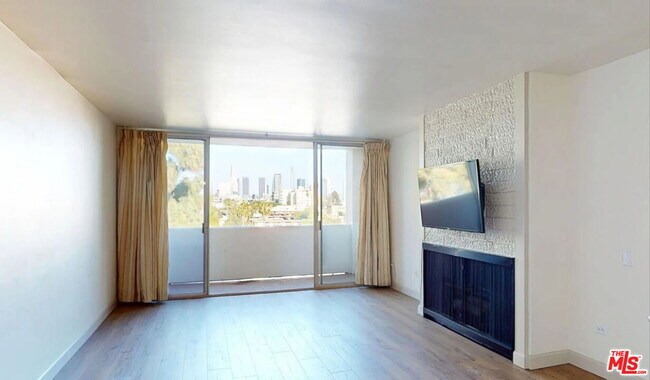 Building Photo - 421 La Fayette Park Pl