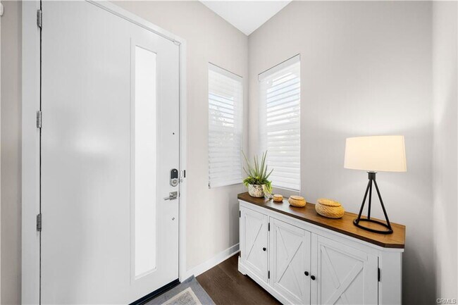 Building Photo - 545 Serrano Summit Dr