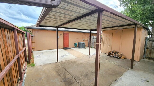 Building Photo - 7761 Sable Ln