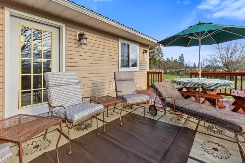 Building Photo - 670 Riverside Rd