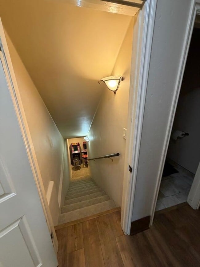 Building Photo - Beautiful Bountiful Home Near Temple & Mueller Park – Prime Location