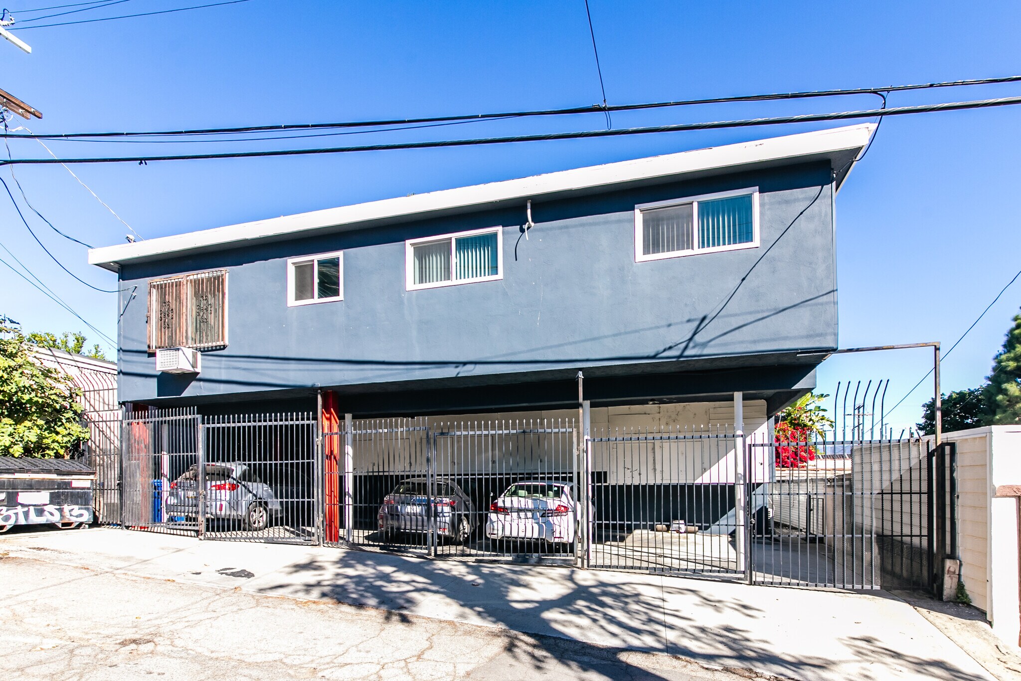 Building Photo - 1908 Clinton St