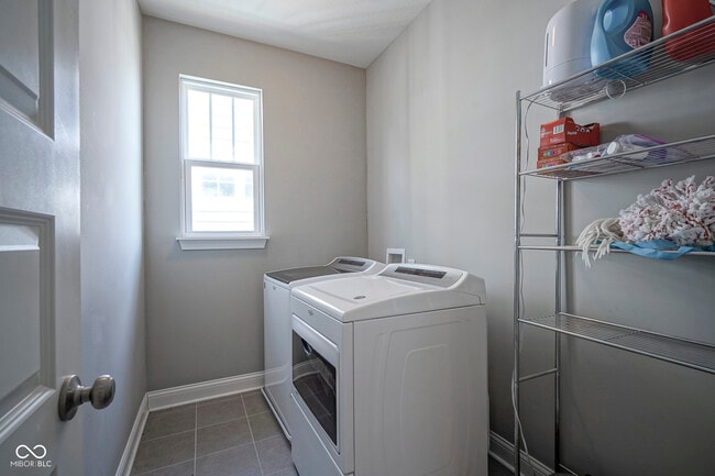 Building Photo - 7228 Broadacre Ct