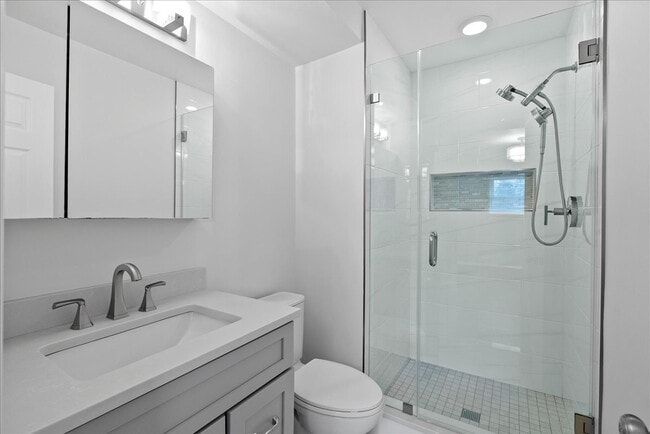 Building Photo - "Spacious 5-Bed split level Gem with Finished Basement & Fireplace on Brompton St, West Springfie...