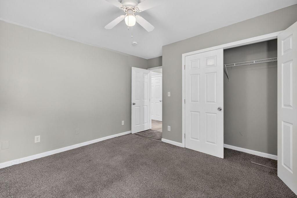 Building Photo - 3575 Oakvale Rd
