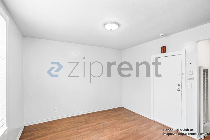 Building Photo - 1209 Campbell St