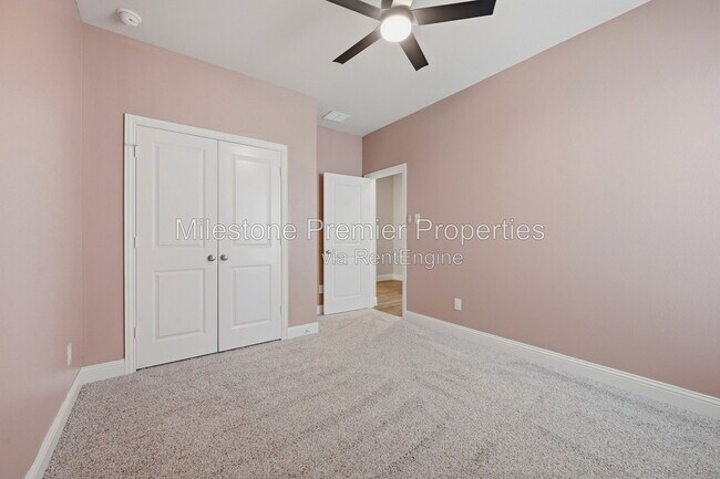 Building Photo - 425 Hoot Owl Hl