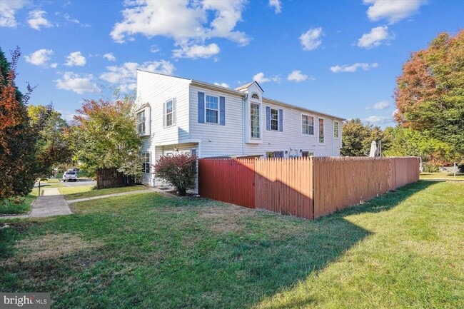 Primary Photo - 6101 Hoskins Hollow Cir