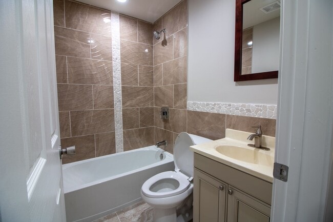 Building Photo - 3143 W Norris St