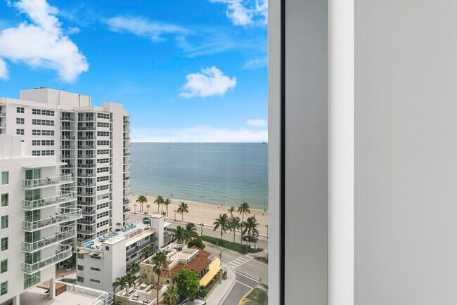 Building Photo - 151 N Seabreeze Blvd