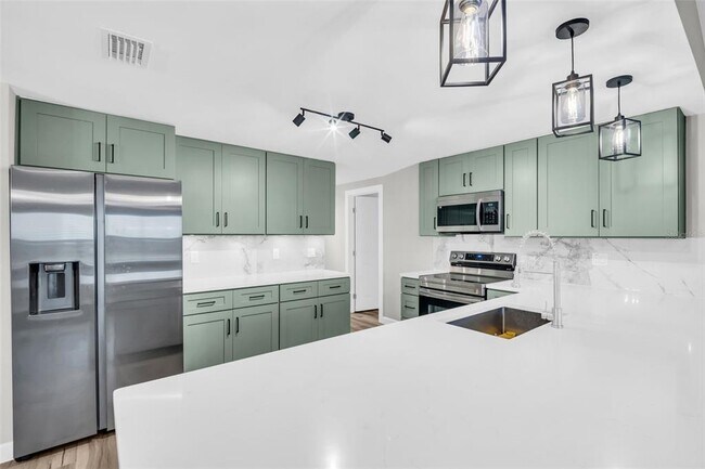 Building Photo - 4001 Topsail Trail