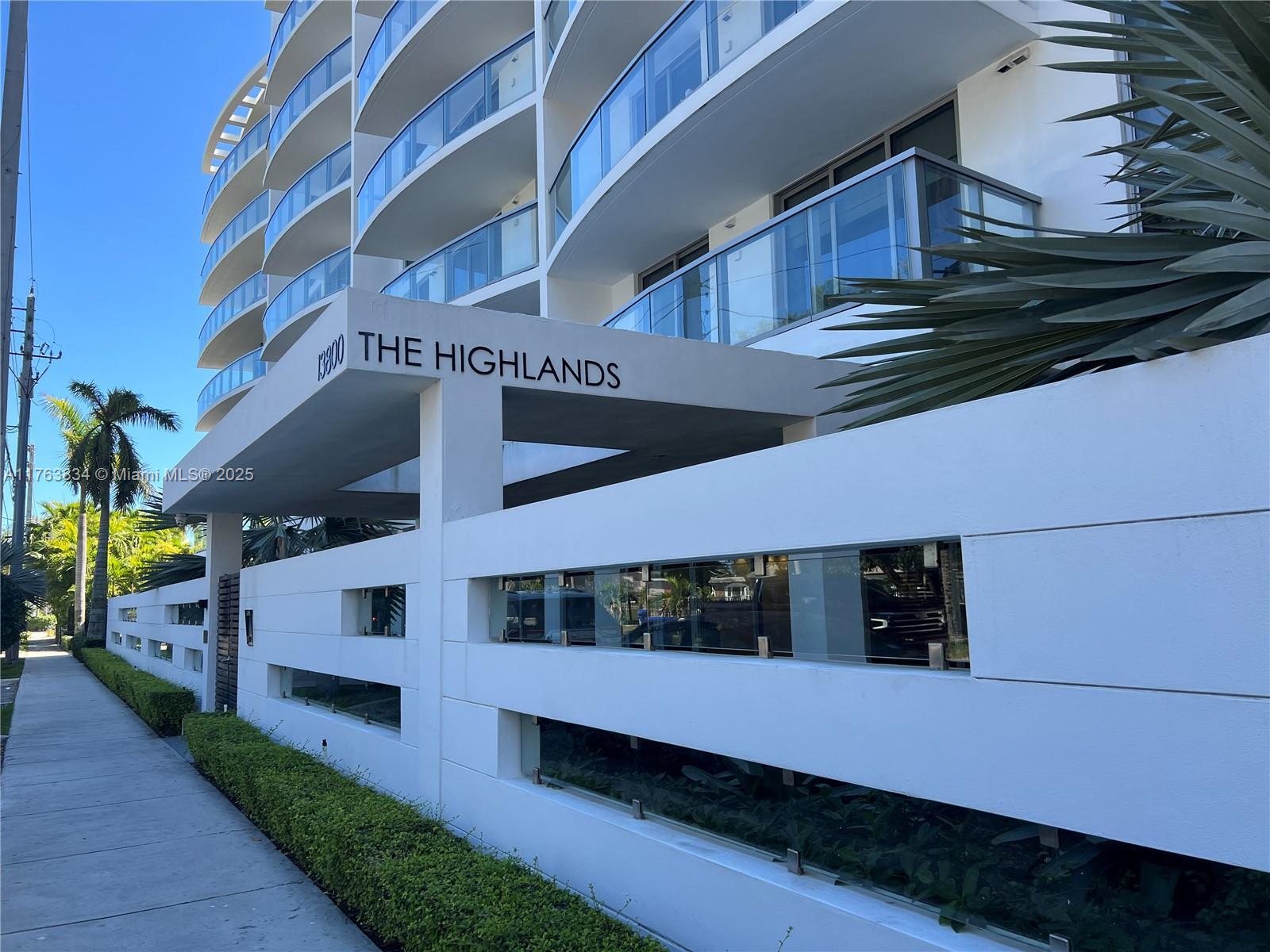 Building Photo - 13800 Highland