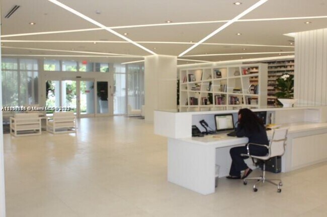 Building Photo - 4250 Biscayne Blvd