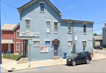 Building Photo - 613 Berry St