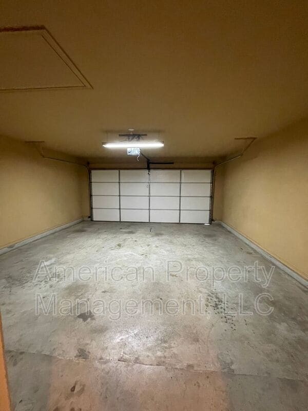 Building Photo - 13046 E 133rd Pl N