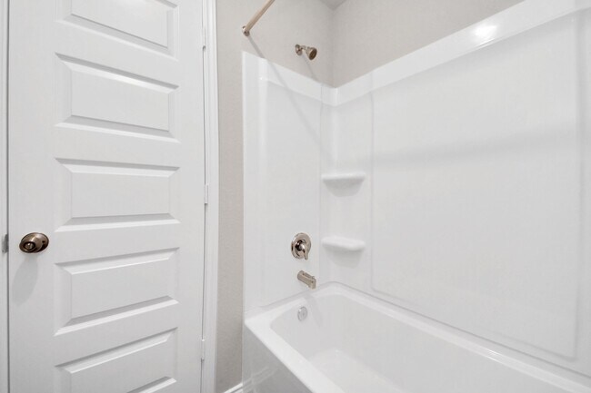 Building Photo - 21235 Mem Vis Dr
