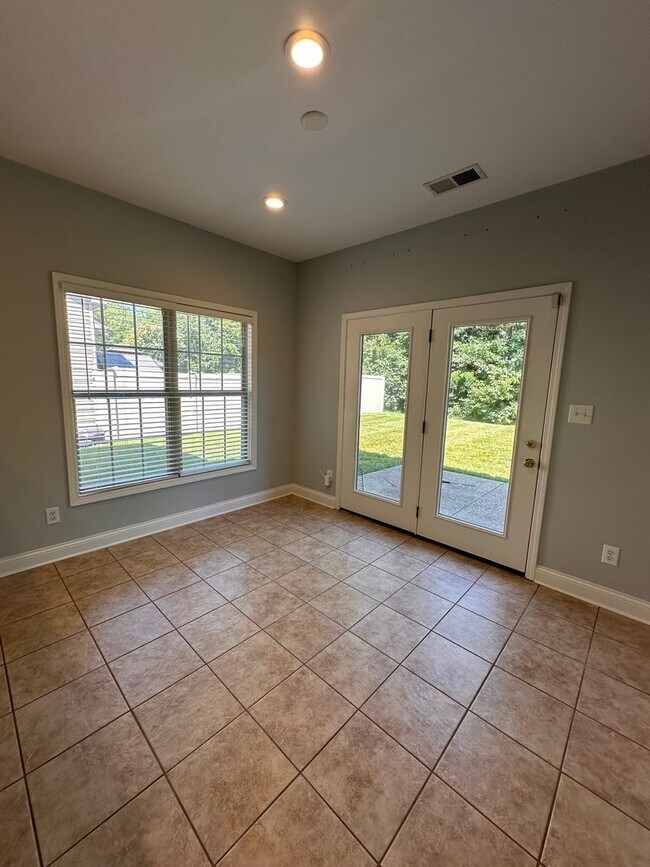 Building Photo - Elegant 4BR Home with Soaring Ceilings in The Reserve at Glenmary