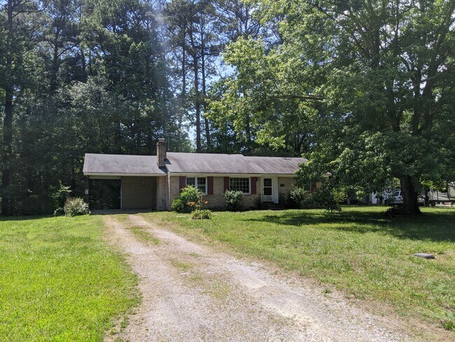 Building Photo - 318 Jasper Ln