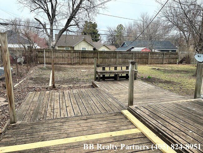 Building Photo - 4533 E 5th Pl