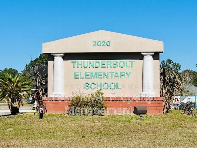 Building Photo - Calming Water Dr 1500