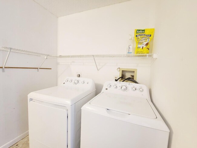 Building Photo - 9810 61st Way S