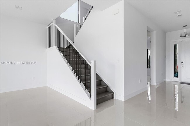 Building Photo - 9362 Tulip Leaf Ct