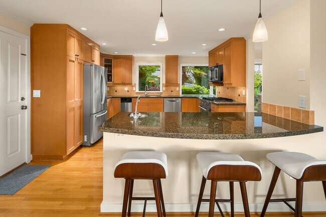 Building Photo - Magnolia Home