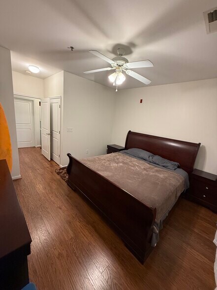 Building Photo - 1755 Central Park Rd