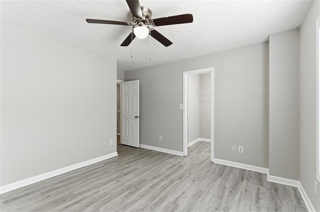 Building Photo - 1145 Grace Dr