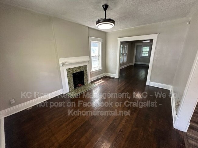 Building Photo - 2724 Brooklyn Ave