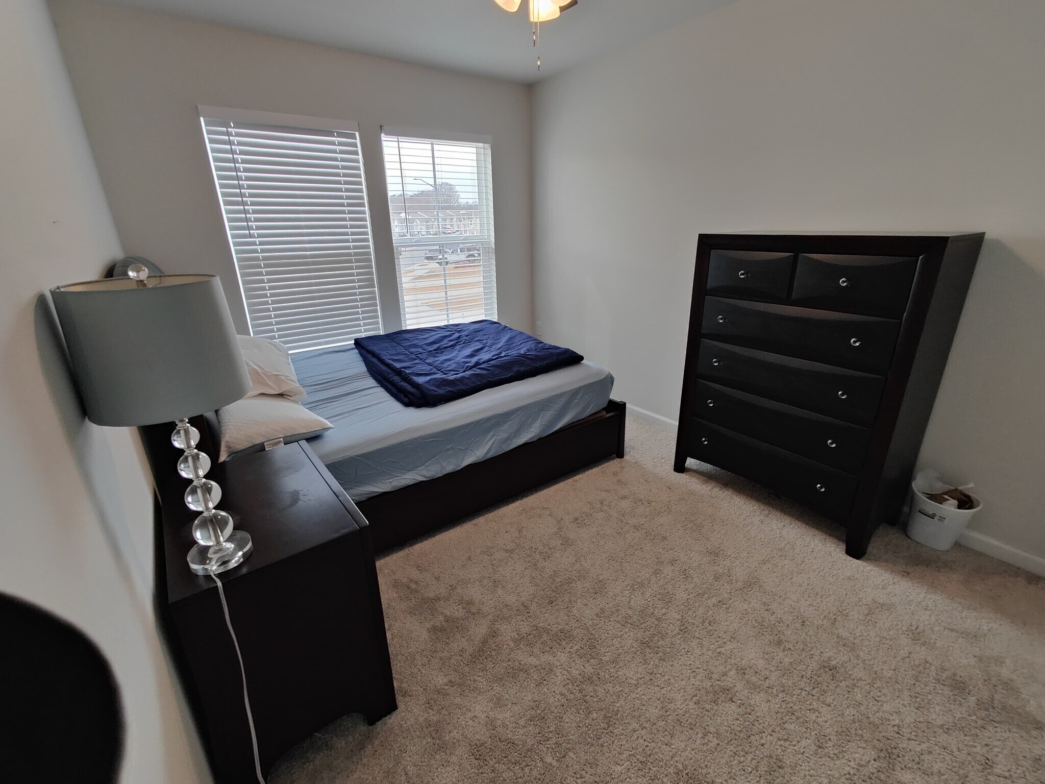 Building Photo - 806 Falls Grove Trl