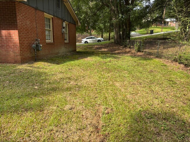 Building Photo - 468 Bowen Blvd