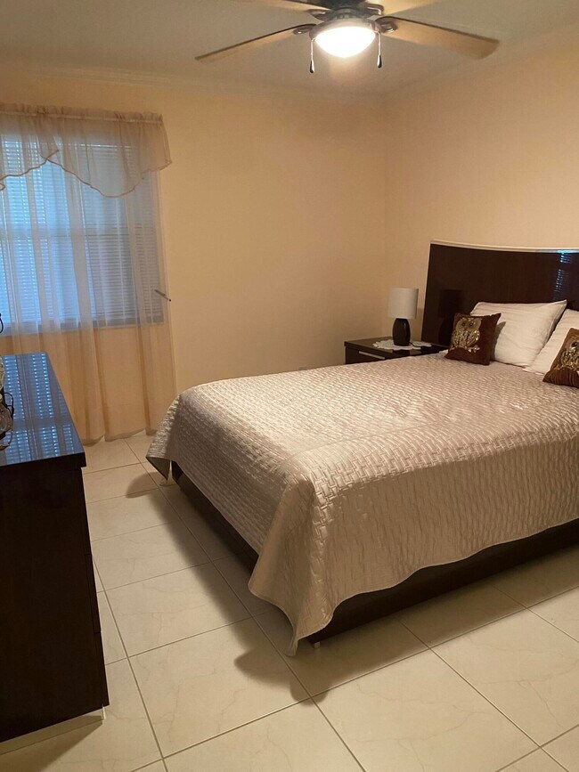 Building Photo - 368 Piedmont H