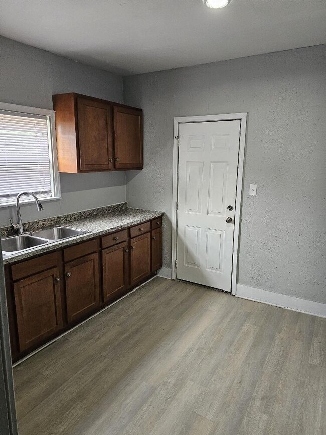 Building Photo - 16583 Archdale St