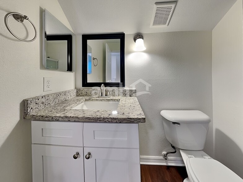 Building Photo - 1410 Dew Bloom Rd