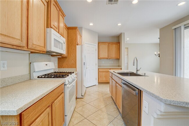 Building Photo - 10474 Howling Coyote Ave